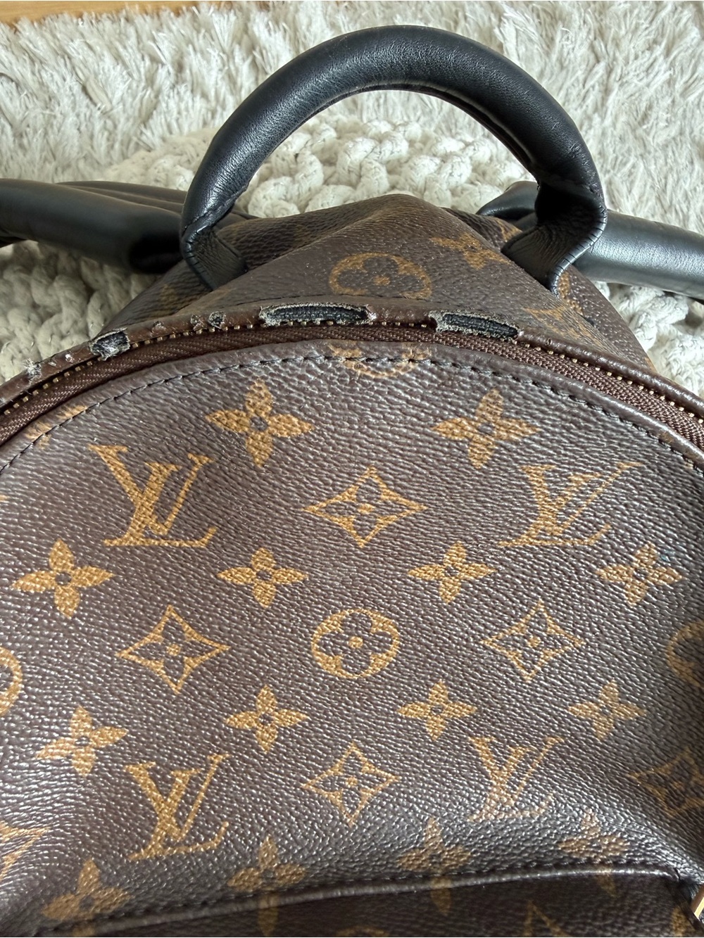 LV authentic backpack - Picture 2 of 9